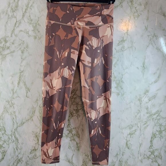 TAHARI SPORT Cammo Leggings - Picture 2 of 8